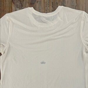 ALO Yoga White Ribbed Short Sleeve Tee